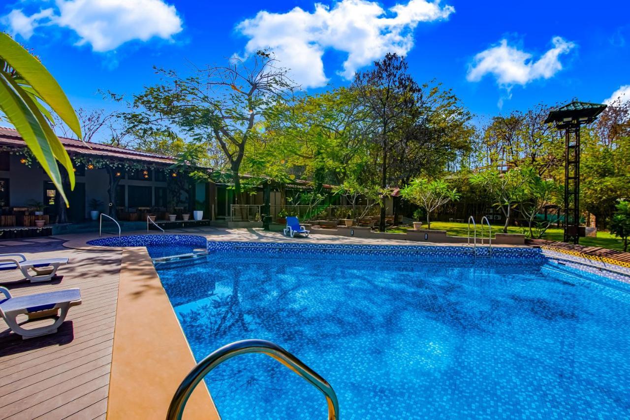 فندق Club Mahindra Netrang المظهر الخارجي الصورة
