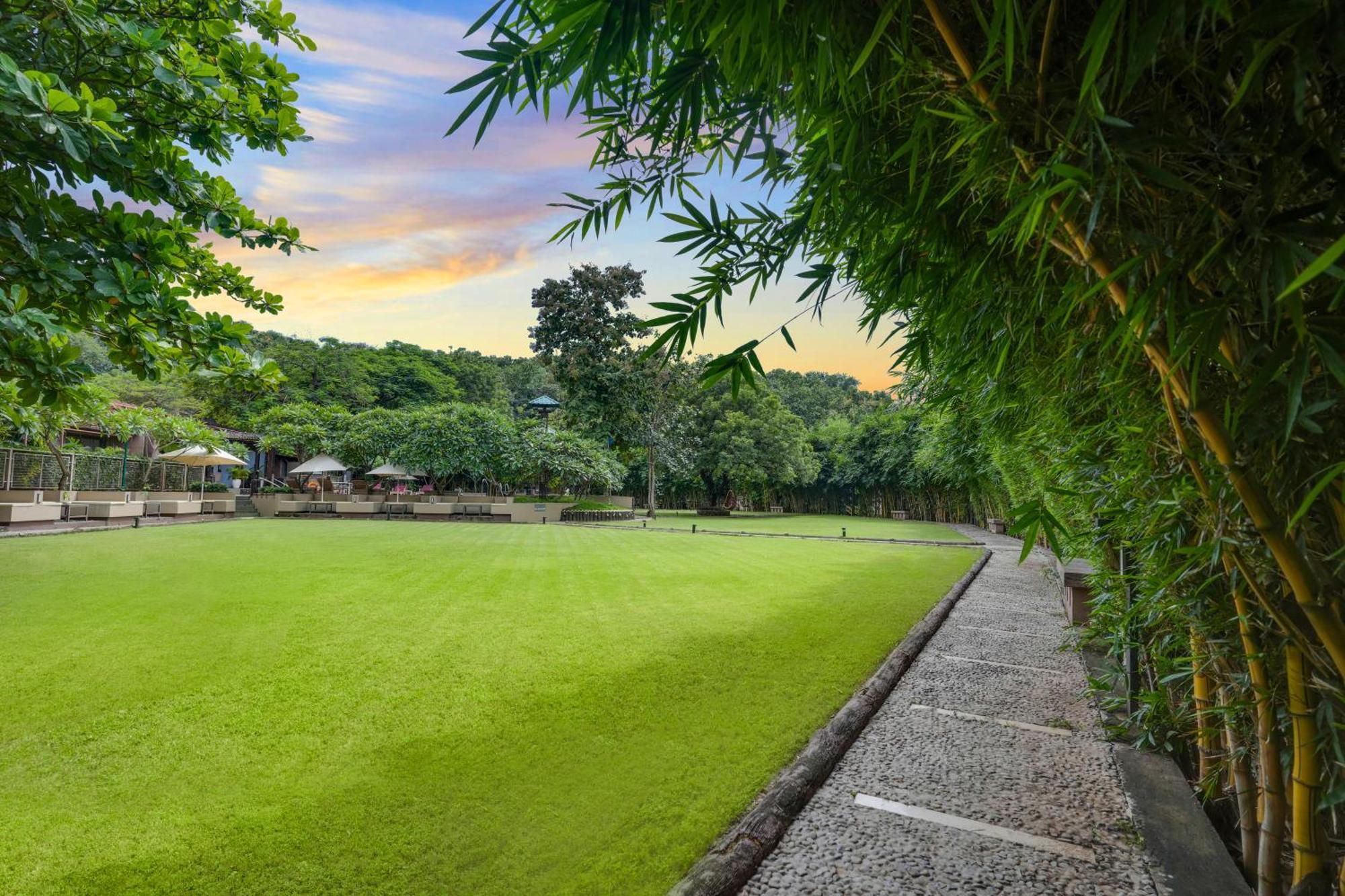 فندق Club Mahindra Netrang المظهر الخارجي الصورة